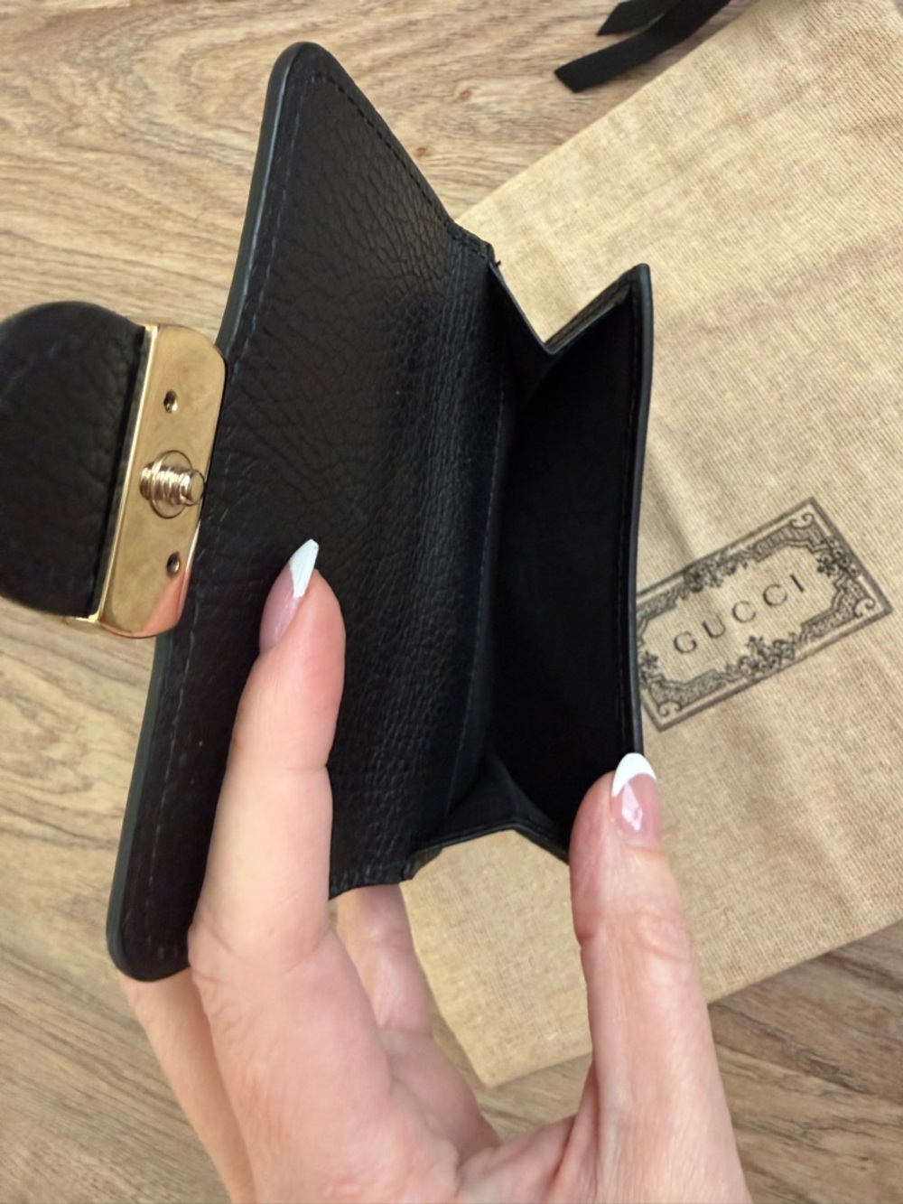 GUCCI Dollar Calfskin Interlocking G French Wallet in Black - Picture 13 of 14